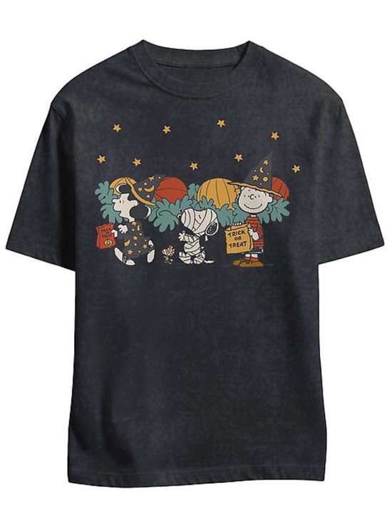 Peanuts Tops - Size LARGE Peanuts Halloween Trick-or-Treat juniors Graphic Tee